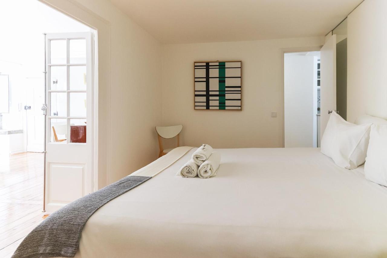 Castelo Premium By Homing Apartment Lisbon Exterior photo