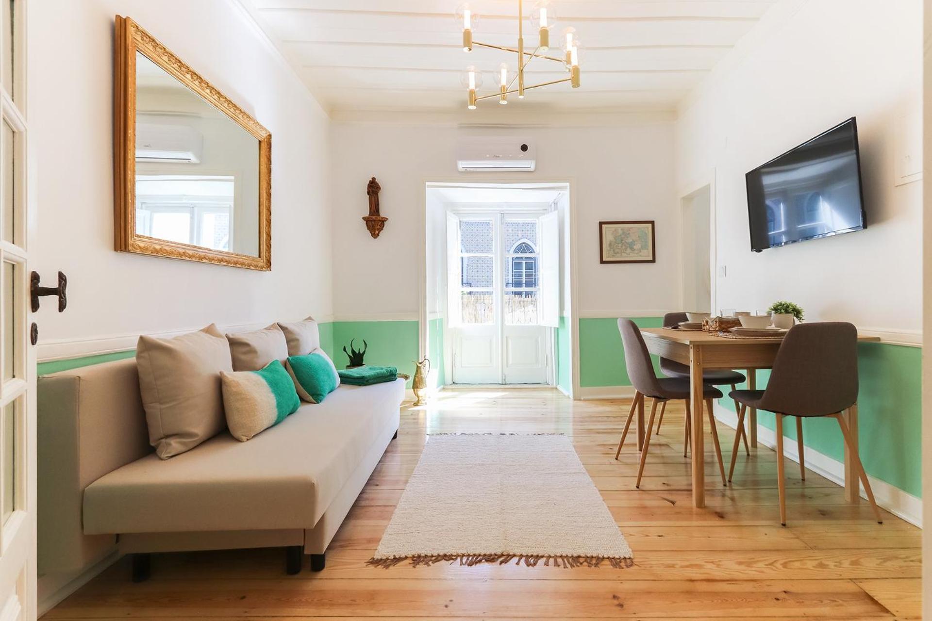 Castelo Premium By Homing Apartment Lisbon Exterior photo